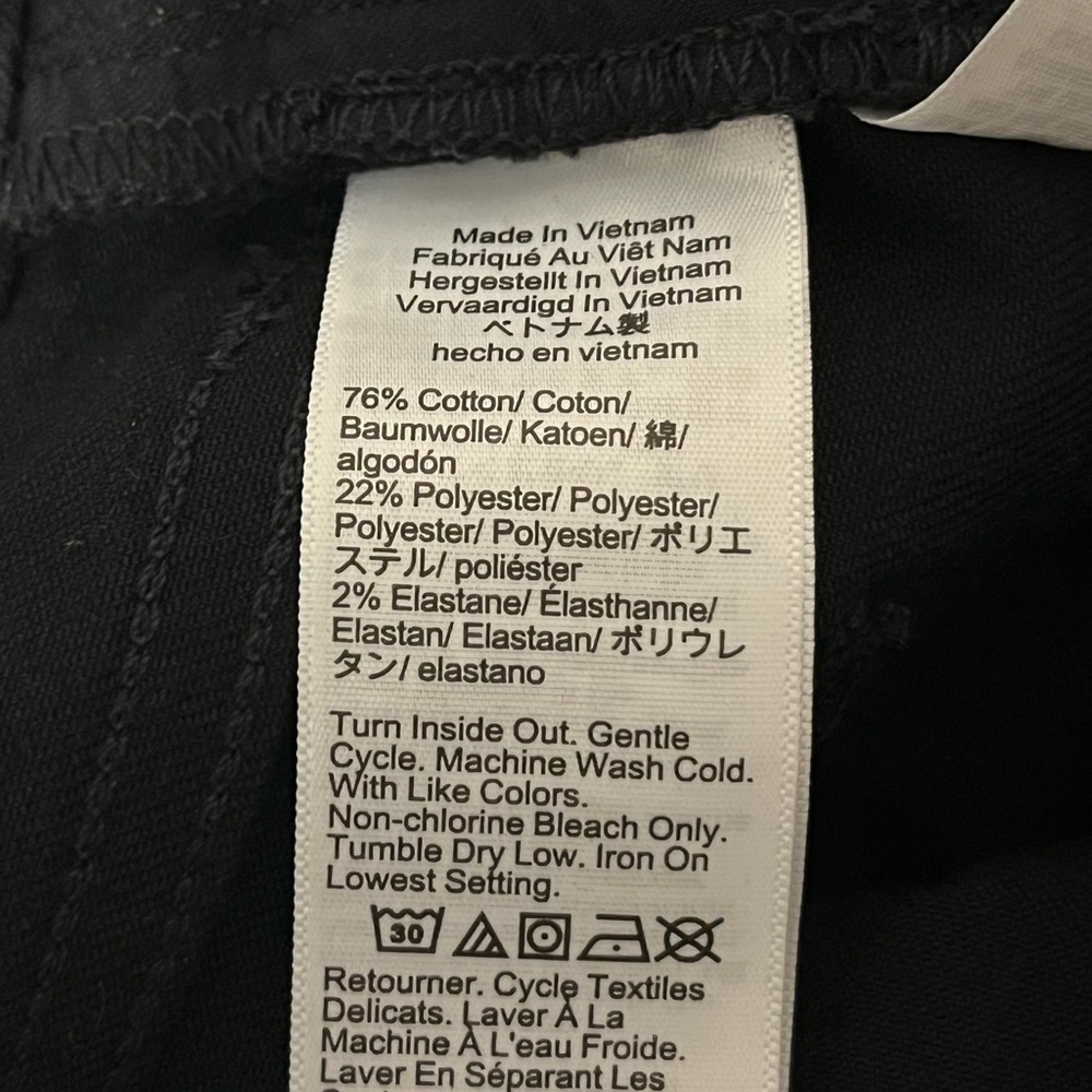 J Crew Curvy Mid-Rise Flare Crop Black Jeans size 29 - Picture 9 of 9